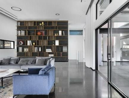 WhatsApp Image 2025-03-09 at 17.49.04