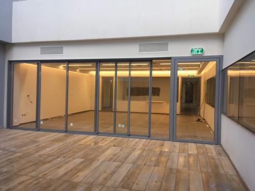 WhatsApp-Image-2025-03-26-at-17.50.05